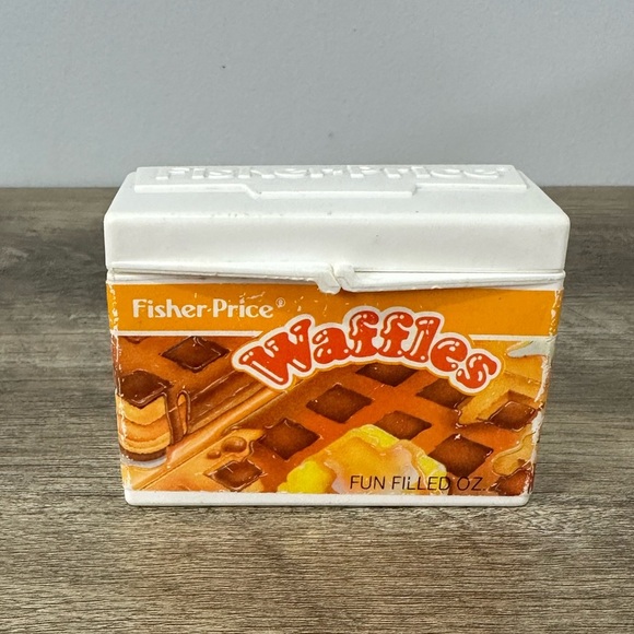 Fisher Price Fun With Food Waffle Box With Two Waffles 1987 - Picture 2 of 8
